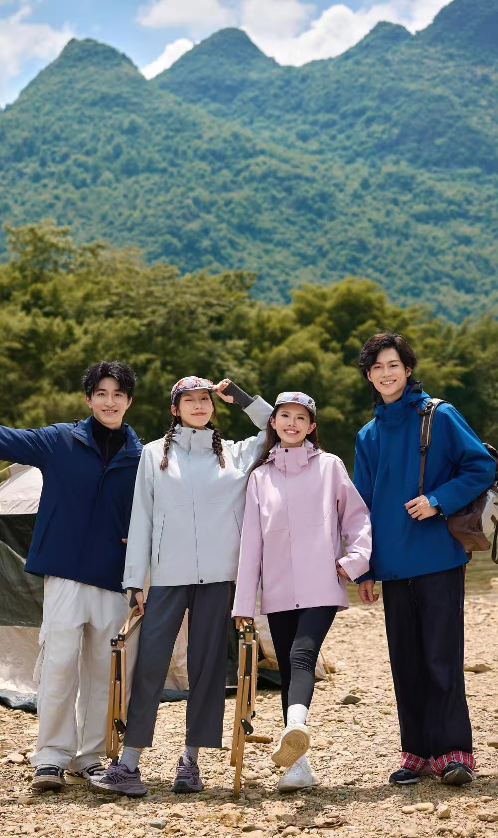 長(zhǎng)沙炭河服飾有限公司,長(zhǎng)沙西服定制公司,工作服定制,沖鋒衣定制,T恤定制